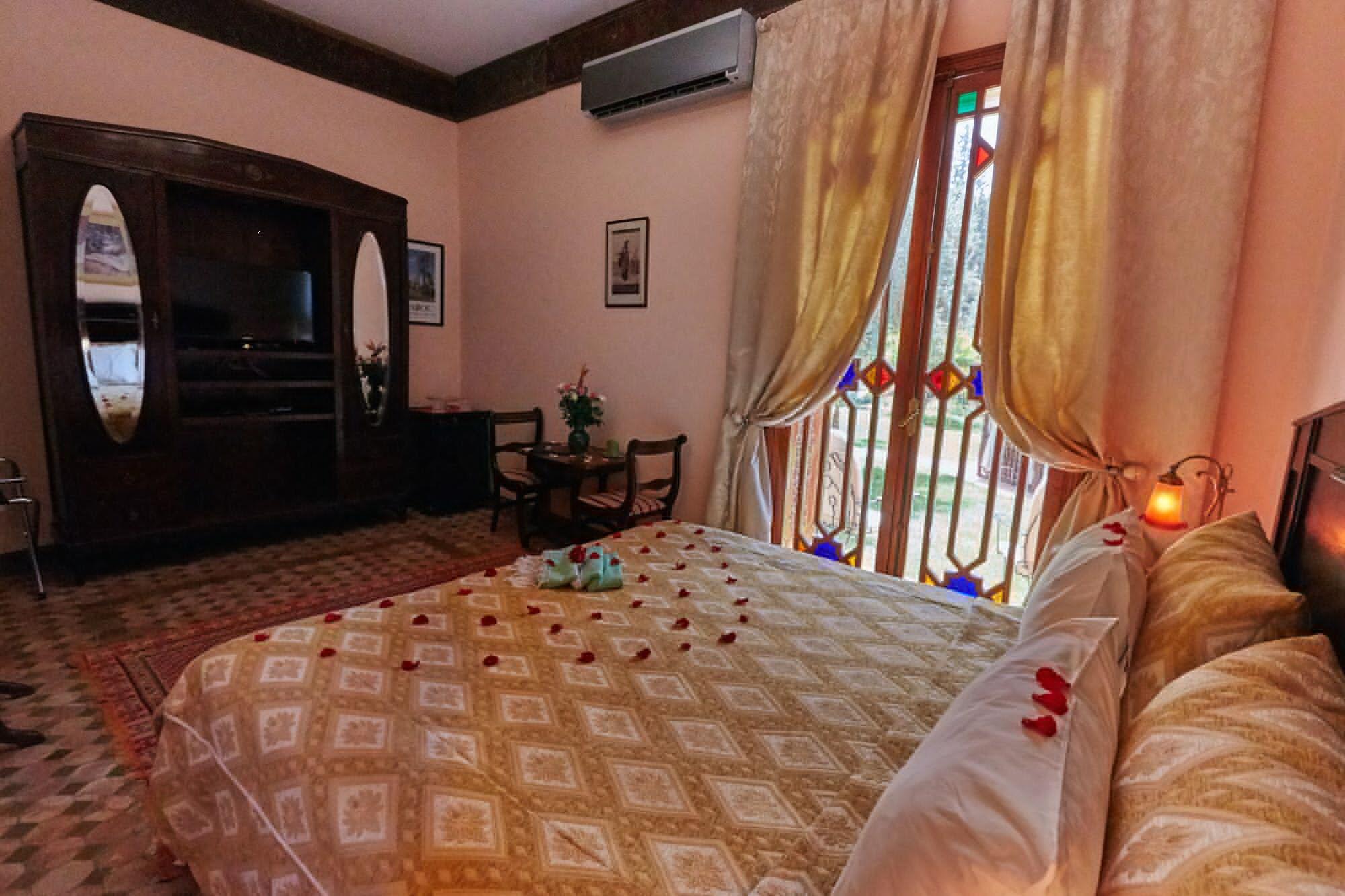 Dar Ayniwen Garden Hotel & Bird Zoo Marakeş Dış mekan fotoğraf